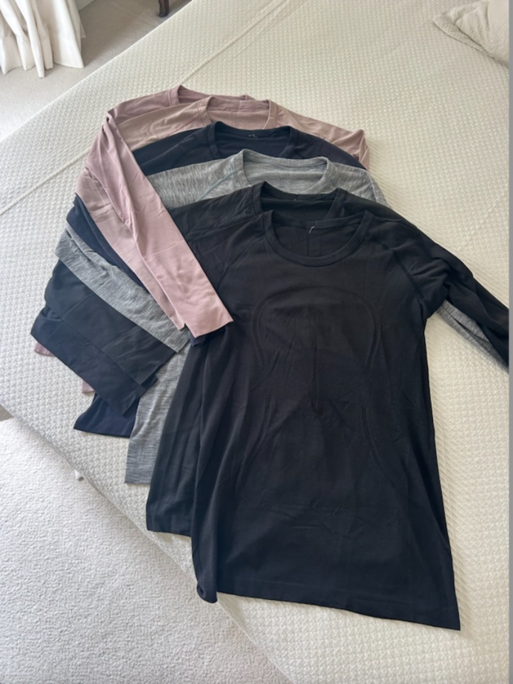 Lululemon Swiftly Tech Long Sleeve Capsule Collection | Size 8 | 6 Tops